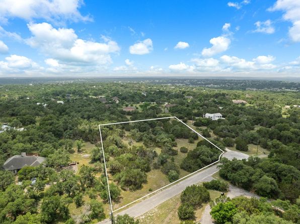 8005 Golden Oaks Ln, Austin, TX 78737