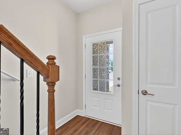 7th image of this home