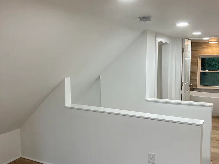 4455 Gladstone St — Photo 15