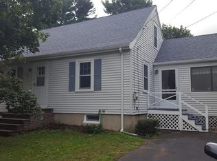 8 Rodgers Cir, North Reading, MA 01864