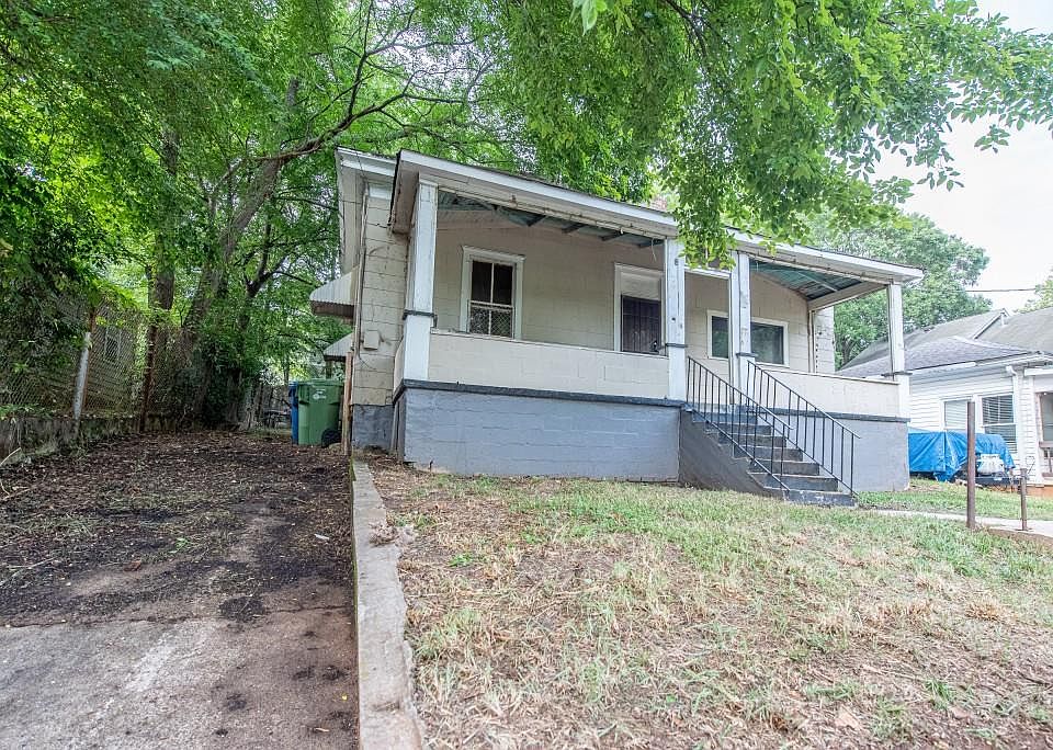 1st image of 834 Harold Ave SE Lot 0