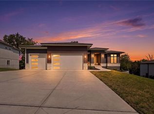 202 E Maple St, Lone Jack, MO 64070