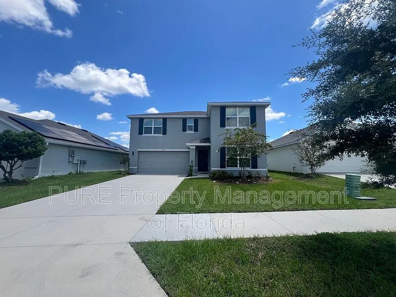 4 bed, 3.0 bath, 2470 sqft, $2,599 — Photo 1