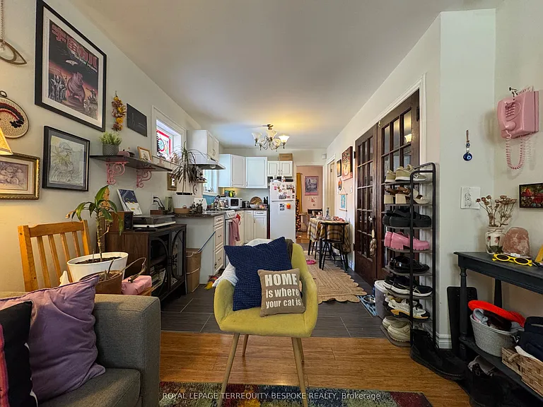 19 Lewis St #2 — Photo 4
