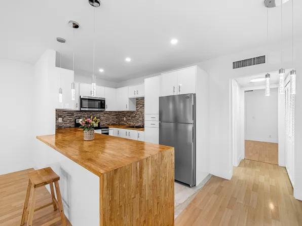 116 Salisbury E, West Palm Beach, FL 33417