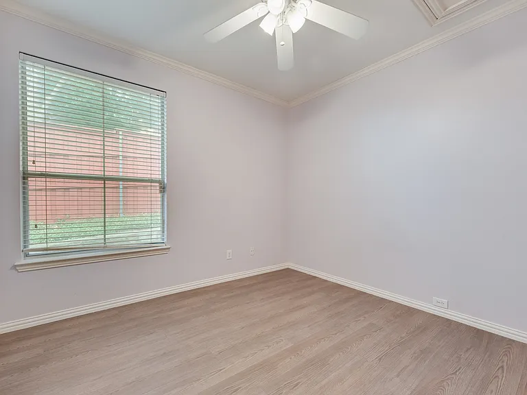 9301 Preston Trl — Photo 20