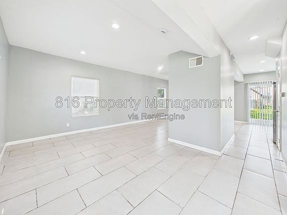 3rd image of 1256 Pennsylvania Ave
