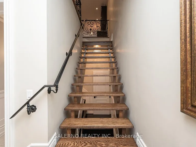 71 Grand Vellore Cres — Photo 30