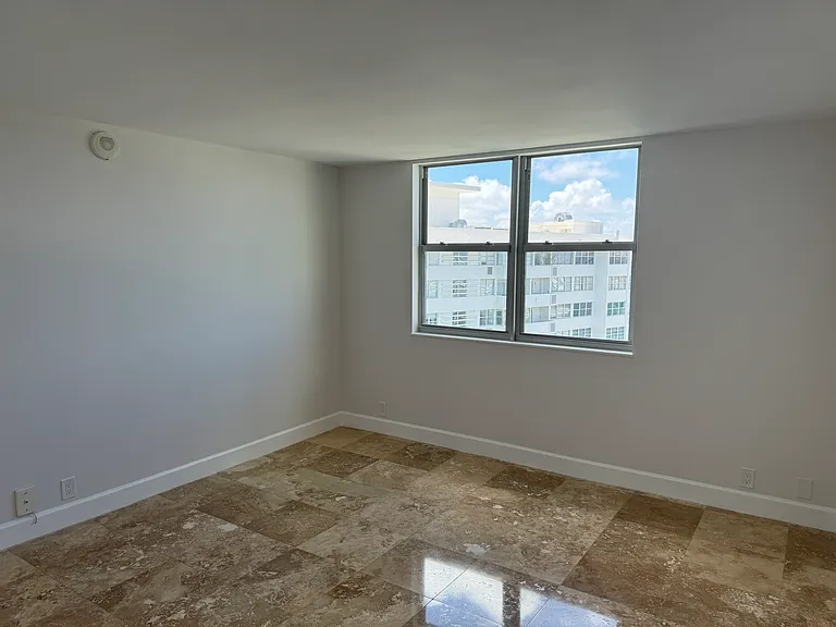 5 Island Ave #15K — Photo 10