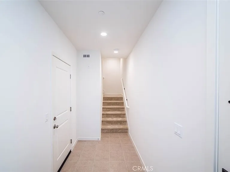 105 Tubeflower — Photo 13