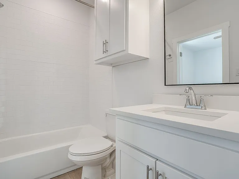 2811 Forest Park Blvd — Photo 11