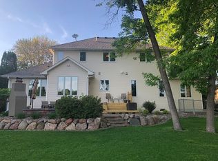 150 Lowell Rd, Champlin, MN 55316