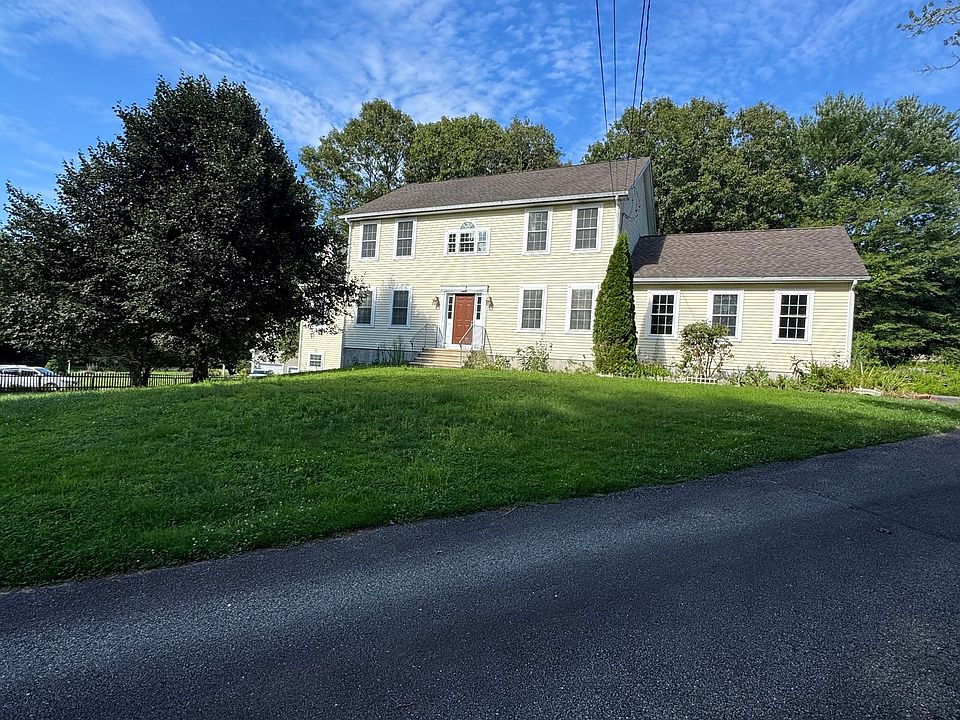 1st image of 52 Middle Road