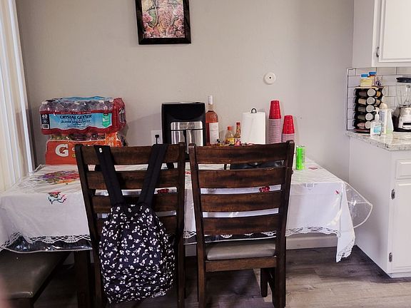 4th image of 436 Corcoran Ave #2-10139