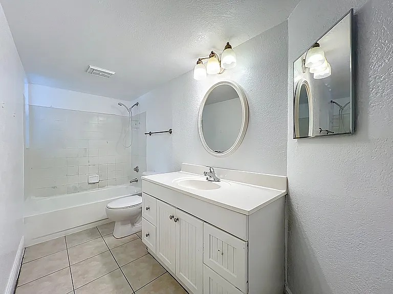 1932 Lake Atriums Cir #83 — Photo 17