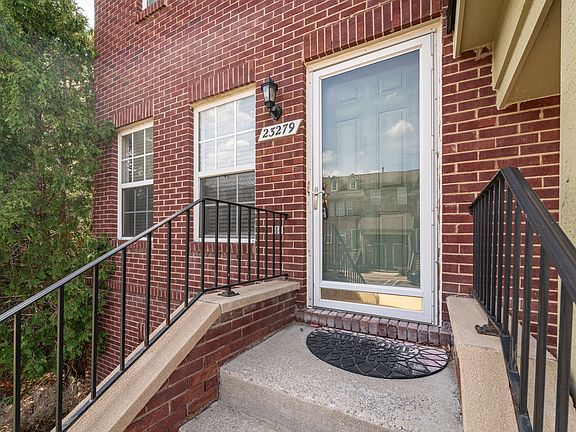 4th image of 23279 Cornerstone Village Dr