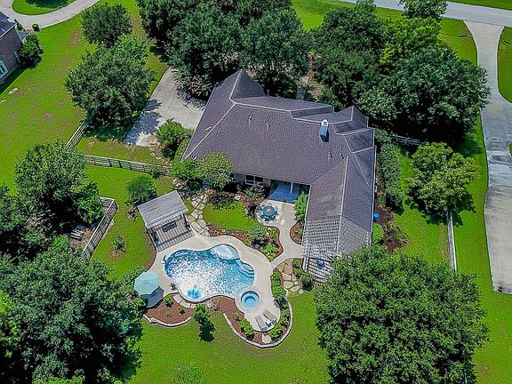 2nd image of 1510 Brazoswood Pl
