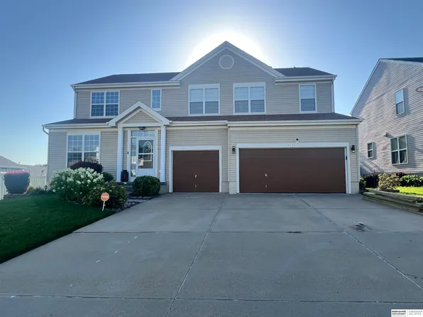 5714 S 161st St, Omaha, NE 68135
