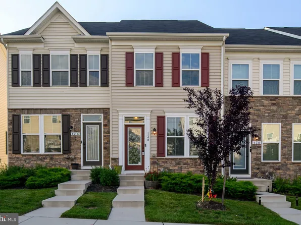 128 Rebecca Hammond Ct, Baltimore, MD 21225