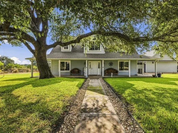4286 Fm 2690, Uvalde, TX 78801