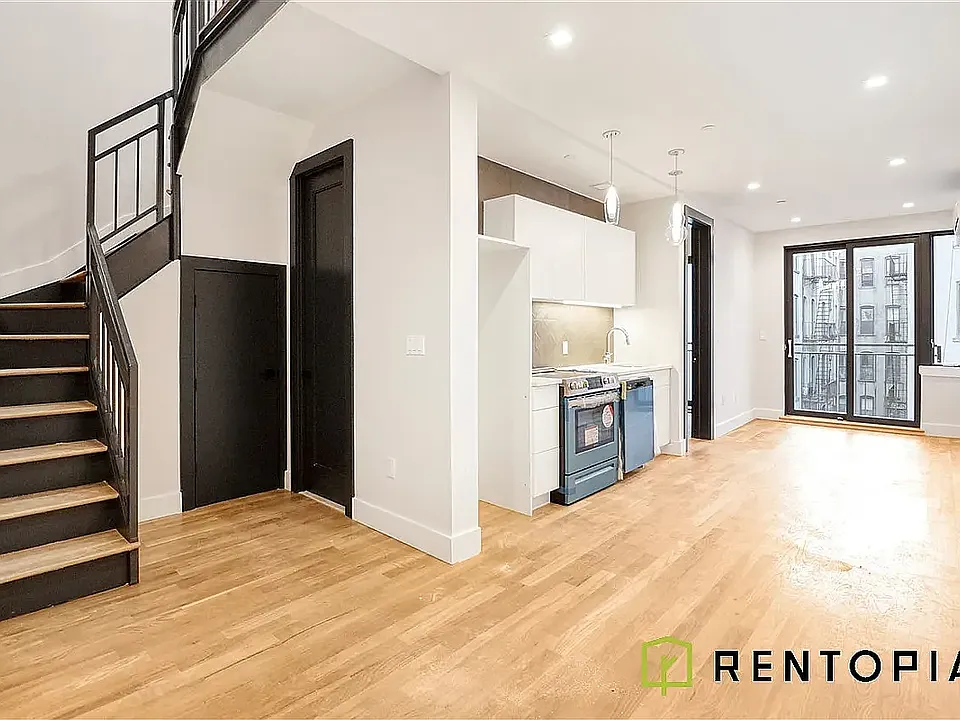 295 N 7th St #2A