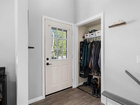 2nd image of 24 Cedardale Rise SW