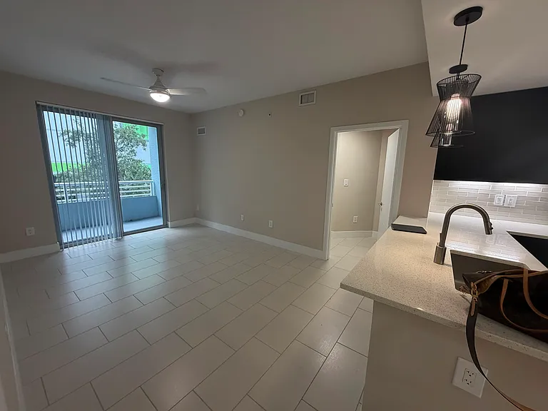 1111 SW 3rd Ave #220 — Photo 9