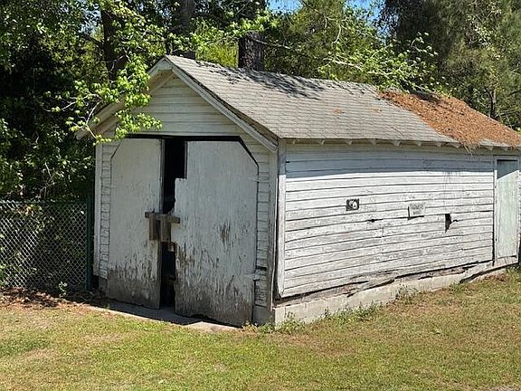 2nd image of 117 Weatherford Rd