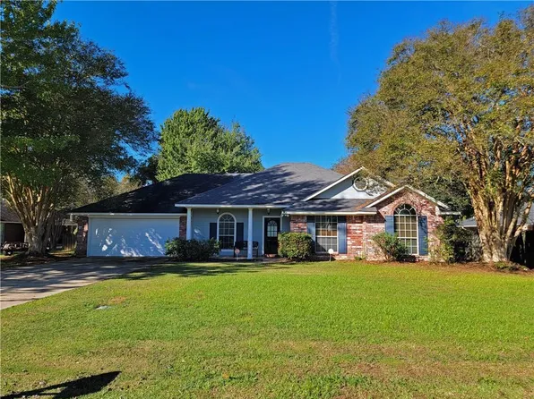 524 Lindsey Cir, Natchitoches, LA 71457