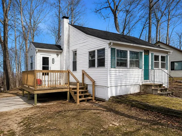 211 North Dr, Brooklyn, MI 49230