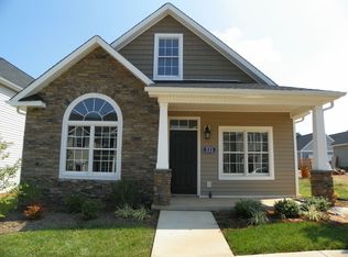 521 Capstone Dr, Lynchburg, VA 24502