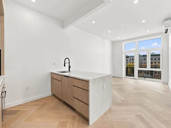 299 Stockholm St #4B, Brooklyn, NY 11237