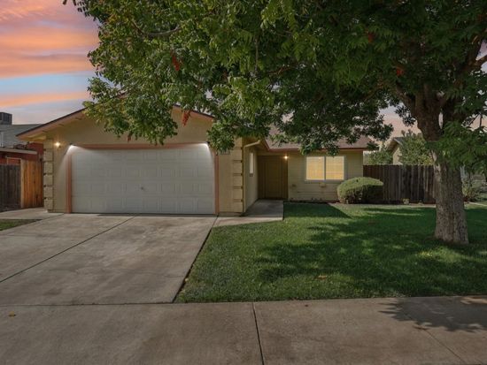 1317 Tamarack Ct, Newman, CA 95360