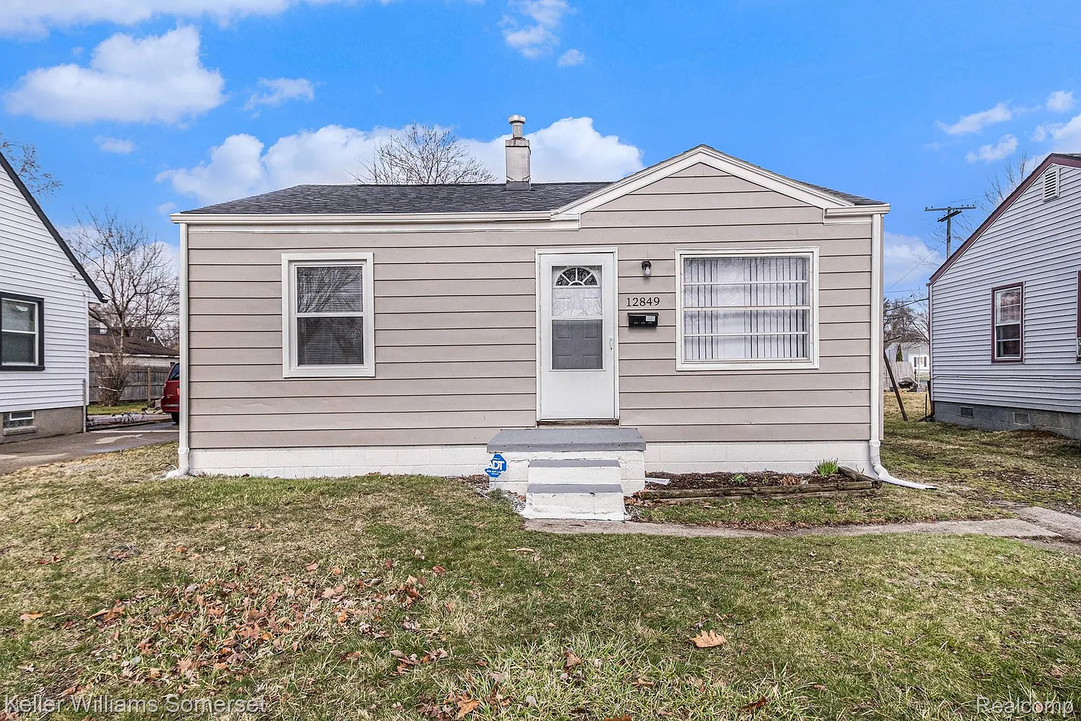12849 Sarsfield Ave photo 1