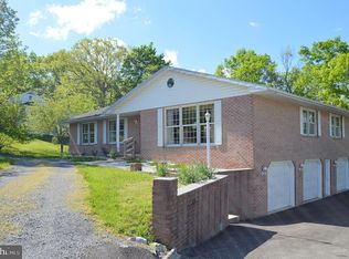 130 Merrywoods Dr, Berkeley Springs, WV 25411