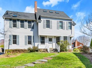 55 Cross Ln, Cos Cob, CT 06807