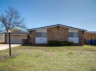 136 Lakewood Blvd, Duncan, OK 73533