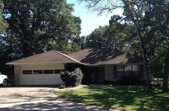 1st image of 102 Houston Dr