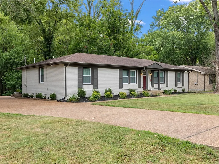 5017 Suter Dr — Photo 3
