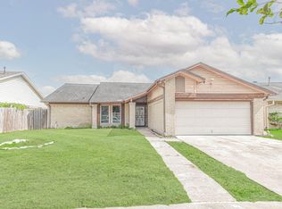 12054 Plumpoint Dr, Houston, TX 77099