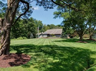 13039 Claridon Troy Rd, Burton, OH 44021