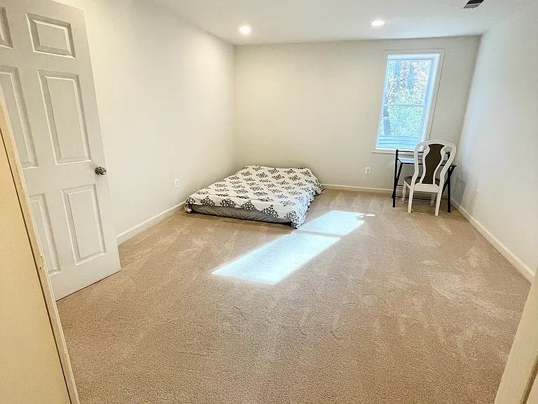 12923 Circle Dr #B — Photo 11