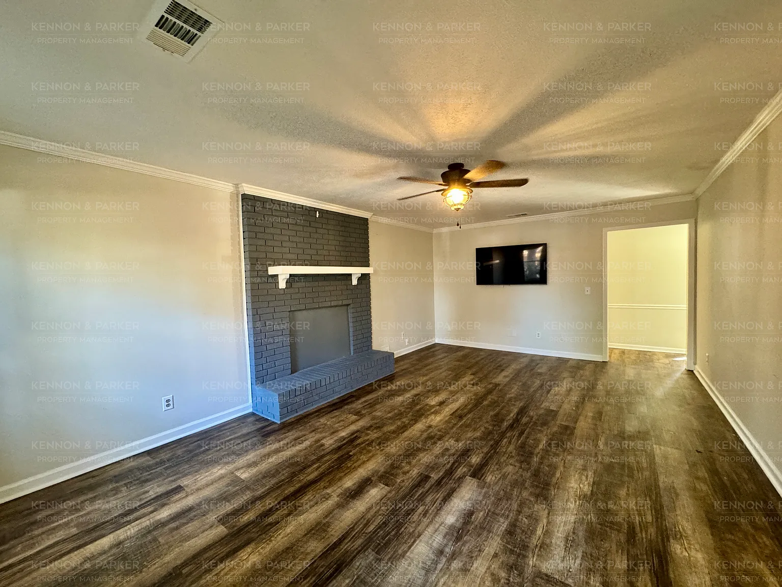 Viewable Now — Photo 4