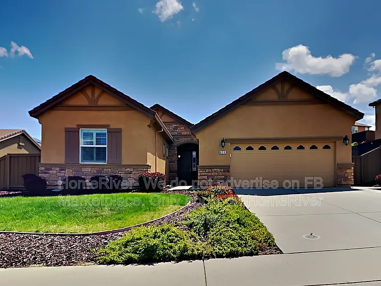 674 Lefevre Dr — Photo 1