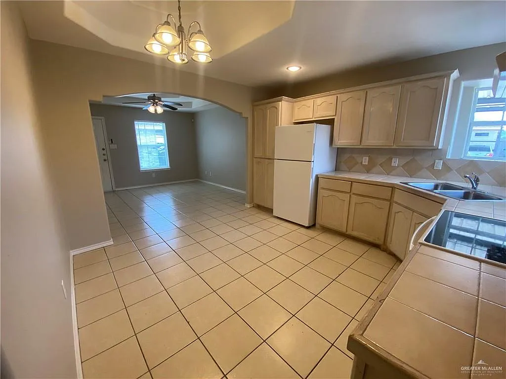 2 bed, 2.0 bath, 945 sqft, $795 — Photo 4