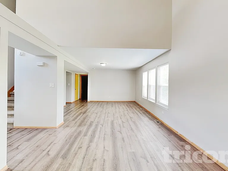 2302 Timber Trl — Photo 3
