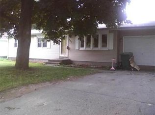 518 Lafleur Dr, Chicopee, MA 01013