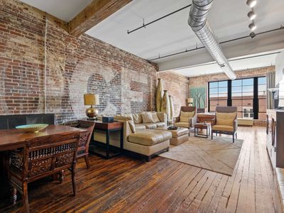 413 S Main St APT 201, Memphis, TN, 38103