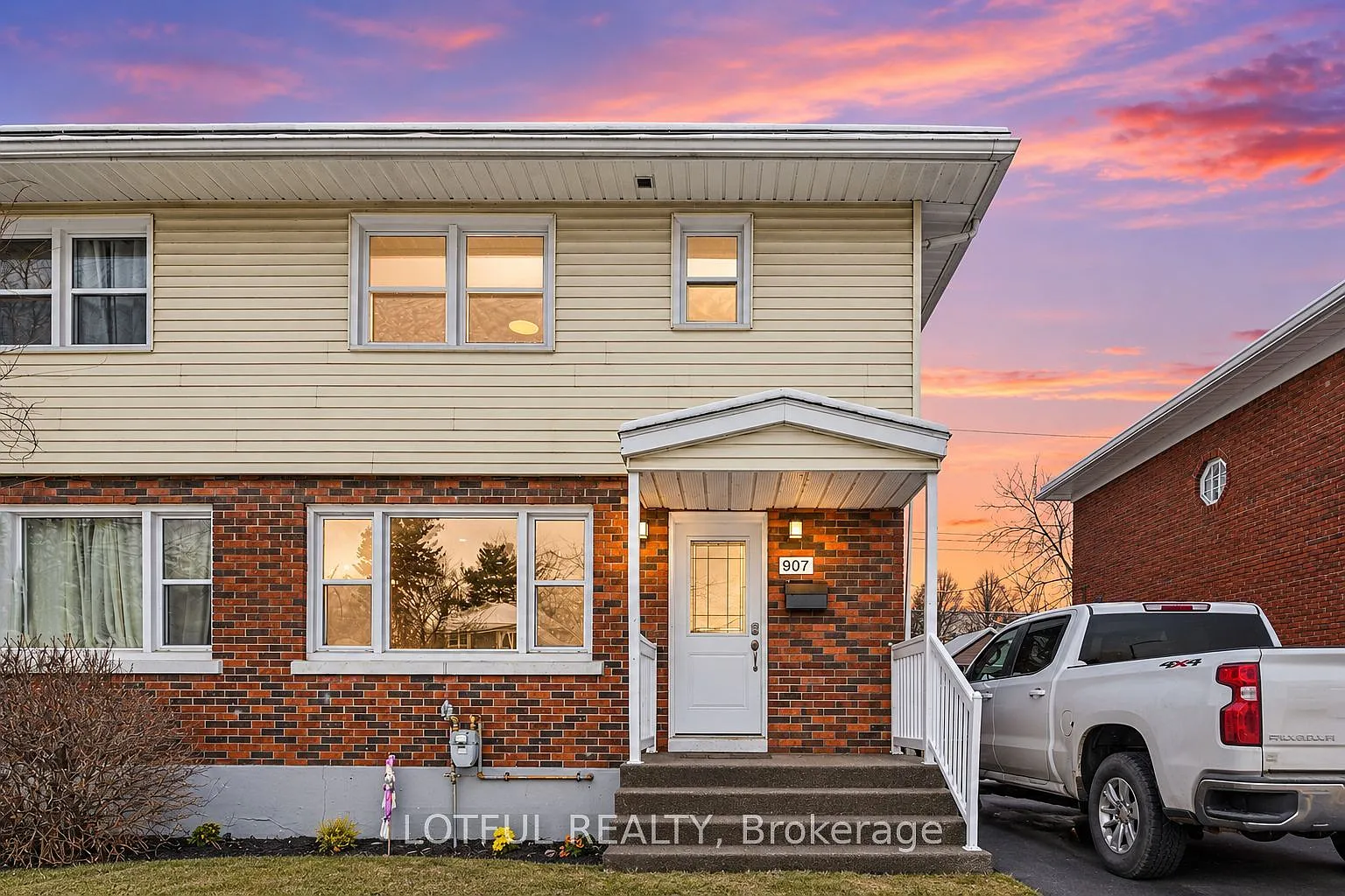 2 bed, $1,950 — Photo 1