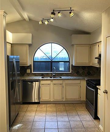 5th image of 8308 Glen Canyon Dr